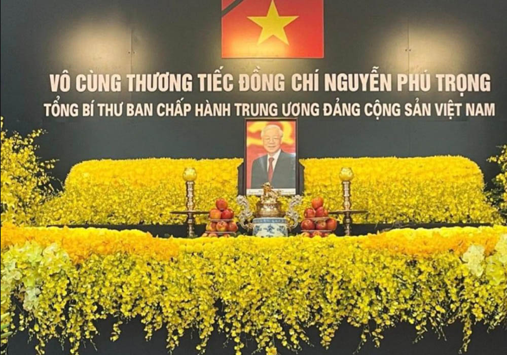 Tri-Duc-Viet-Vo-Cung-Tiec-Thuong-Dong-Chi-Tong-Bi-Thu